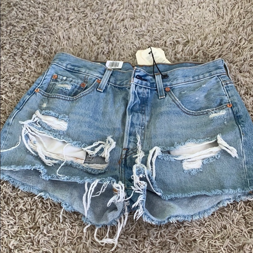 Levi shorts not worn